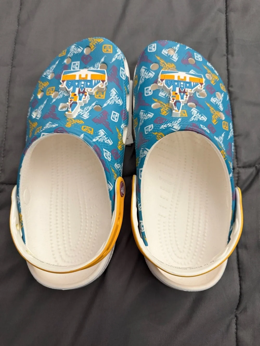 Disney Teal Cinderella Castle Print Sandal Crocs Clogs women 8 men 6 NEW HTF - Picture 5 of 8